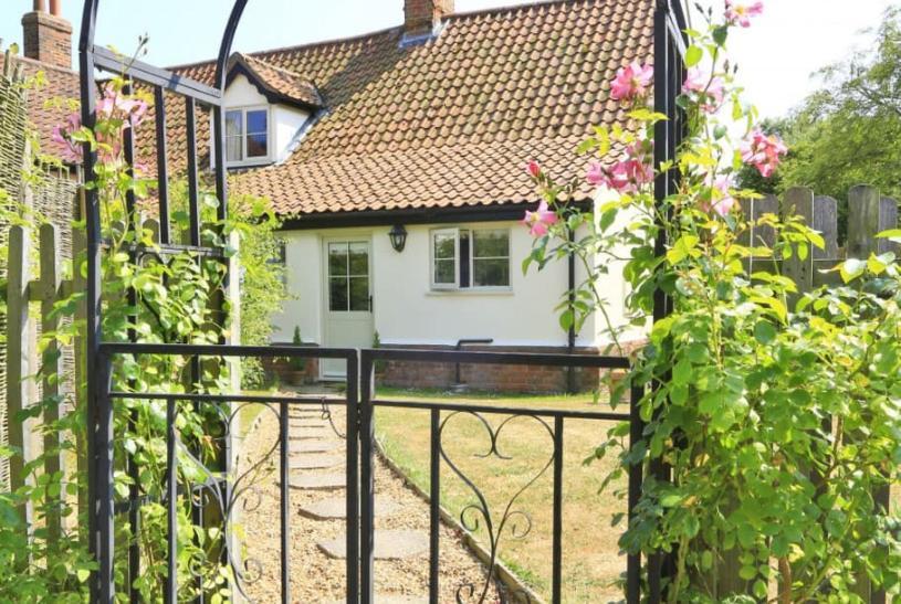 Dreamy Suffolk Country Cottage Escape Aldeby Extérieur photo
